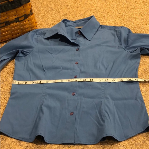 Apt. 9 Stretch Blue Button Up Top - Size Medium - Picture 10 of 11